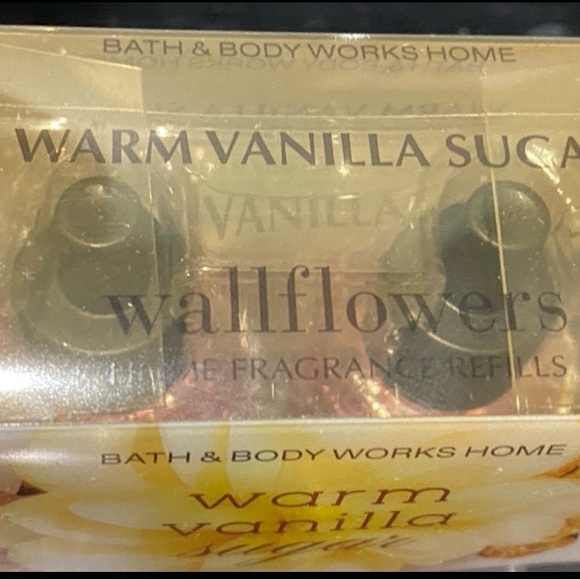 Bath & Body Works Signature Collection Warm Vanilla Sugar Wallflower Refills - Picture 5 of 5